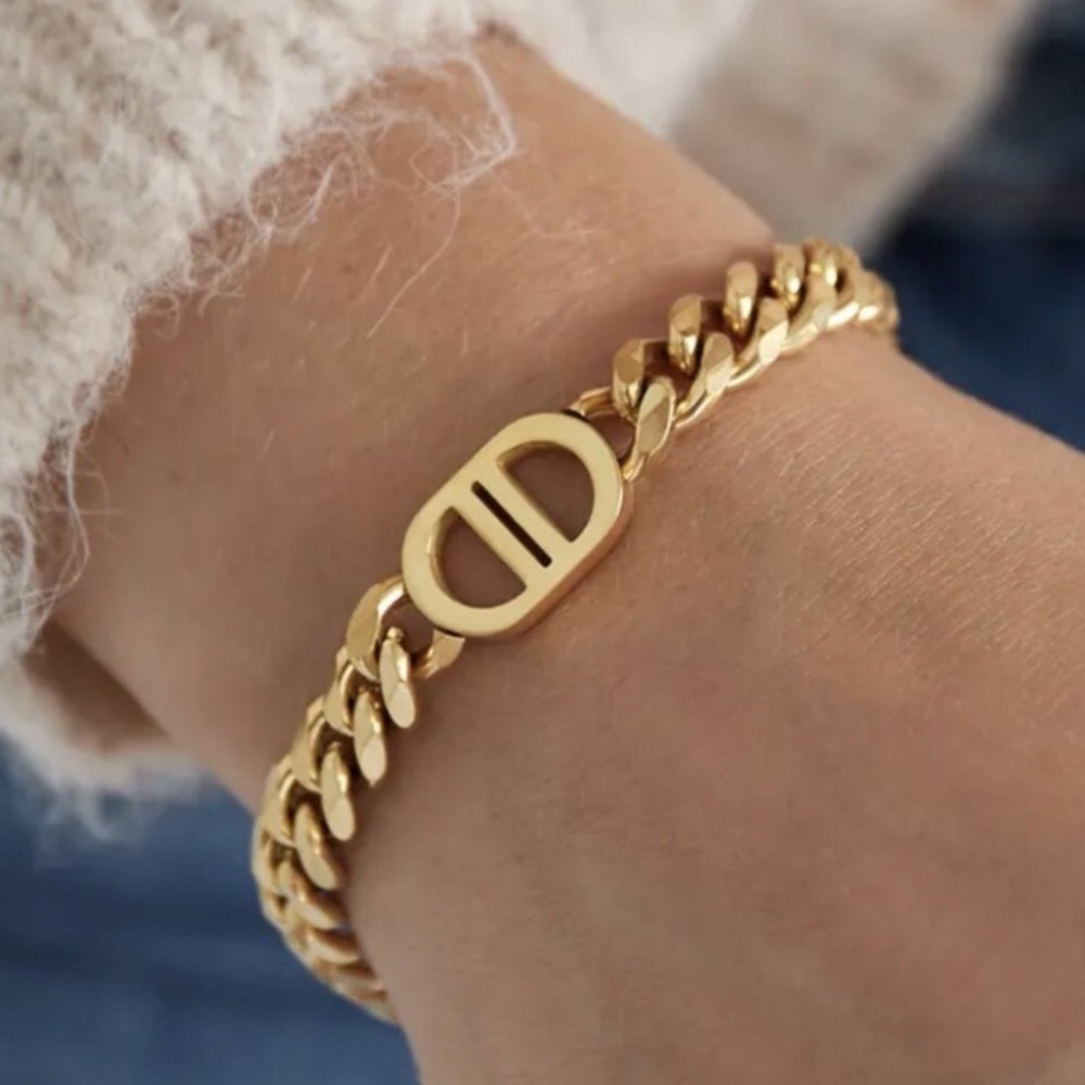 Cuban Link Gold Chain Bracelet 18k Gold Plated 6” plus 2” extender New